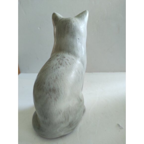 Collectible Anderson Studio Design Cat Figurine: Handcrafted for Cat Lovers - Picture 6 of 11